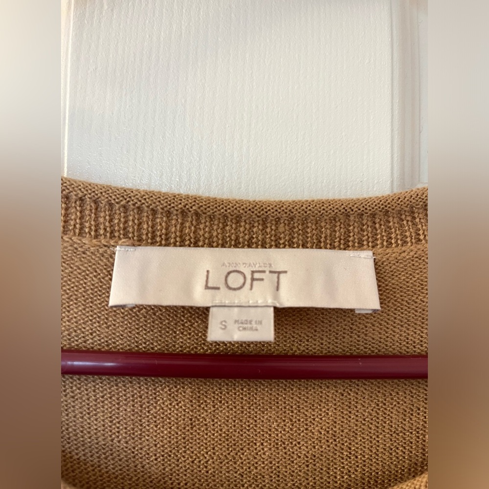 ann taylor LOFT women’s half sleeve camel brown and orange side button sweater - Picture 2 of 4
